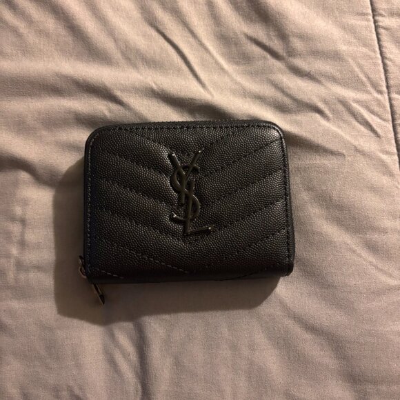Saint Laurent Quilted Monogram Wallet - Picture 2 of 4